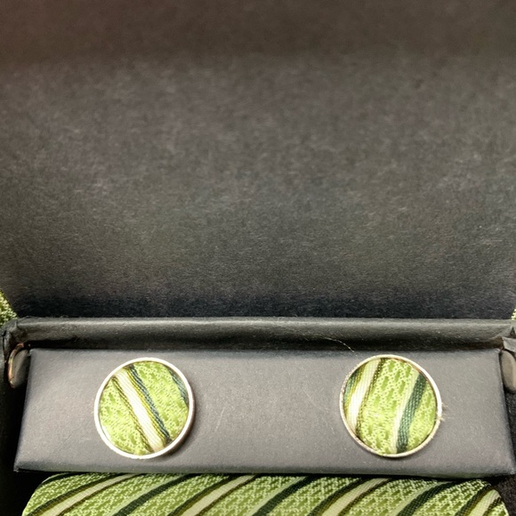 Men’s tie - Picture 2 of 4
